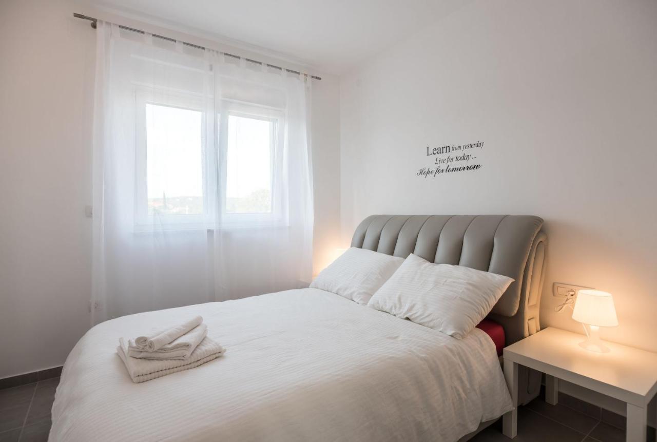 Apartments Residence Romance Pinezići 외부 사진